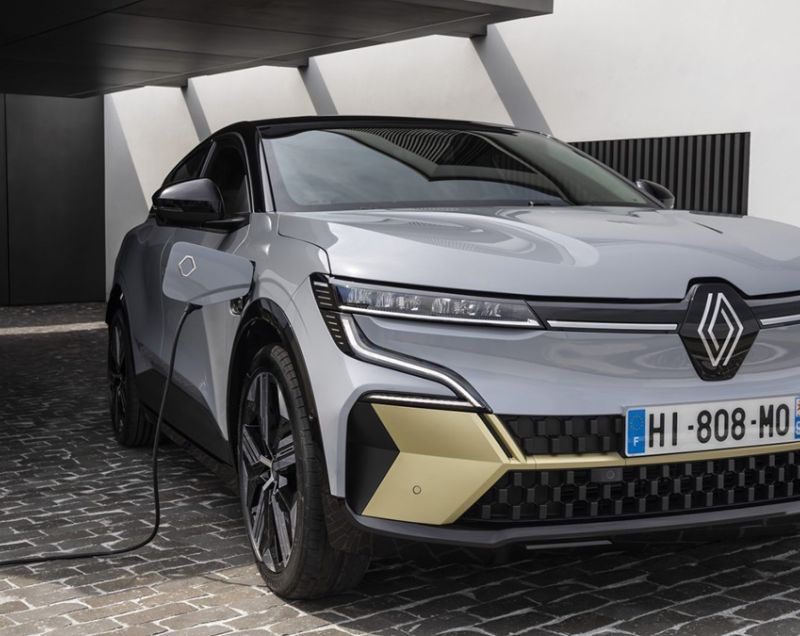 Renault Megane E-Tech 60kWh ev comfort range iconic 160kW aut Renault Megane E-Tech 60kWh ev comfort range iconic 160kW aut