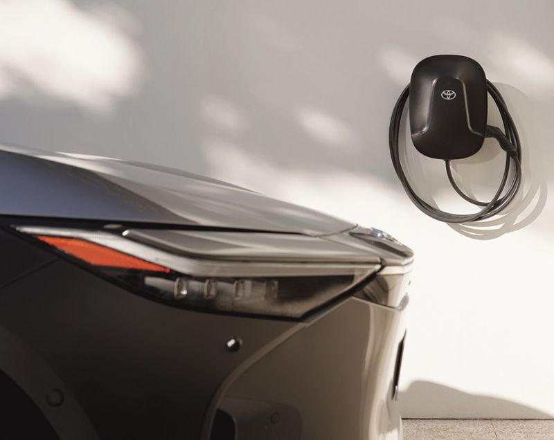 Toyota bZ4X* 71.4kWh 3 Fase Premium, Astral Black Toyota bZ4X* 71.4kWh 3 Fase Premium, Astral Black