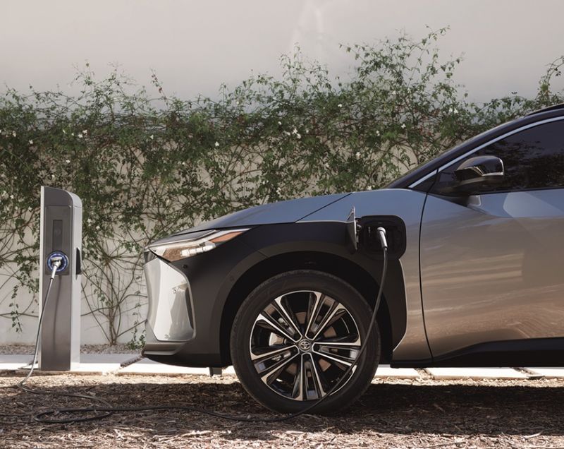 Toyota bZ4X* 71.4kWh 3 Fase Premium, Astral Black Toyota bZ4X* 71.4kWh 3 Fase Premium, Astral Black