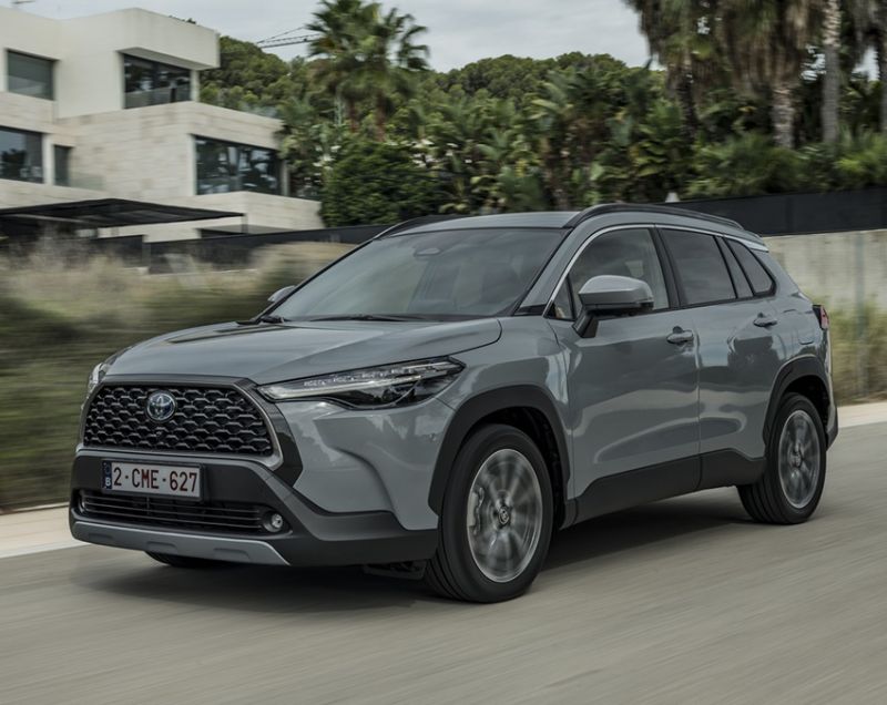 Toyota Corolla Cross* 2.0 hev dynamic 145kW e-cvt aut