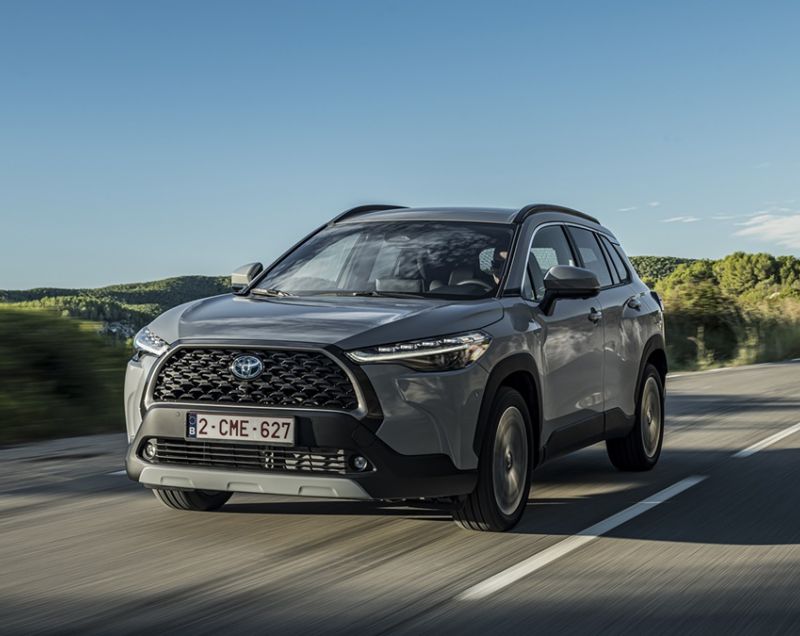 Toyota Corolla Cross* 2.0 hev dynamic 145kW e-cvt aut