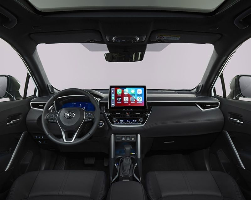 Toyota Corolla Cross* 2.0 hev dynamic 145kW e-cvt aut Toyota Corolla Cross* 2.0 hev dynamic 145kW e-cvt aut