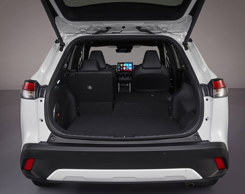 Toyota Corolla Cross* 2.0 hev dynamic 145kW e-cvt aut Toyota Corolla Cross* 2.0 hev dynamic 145kW e-cvt aut