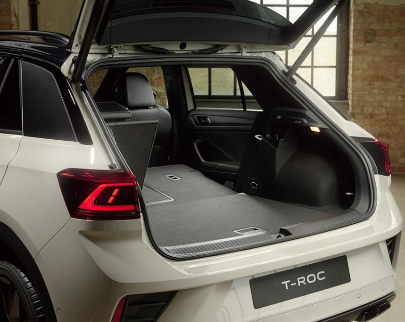 Volkswagen T-Roc 1.5tsi 150 PK Style automaat, Indium Grey + MULTIMEDIA PAKKET | 18 INCH VELGEN