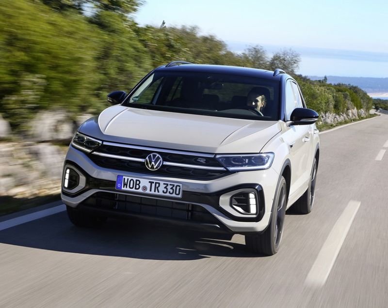 Volkswagen T-Roc* 1.5tsi R-Line Business 150 PK, Deep Black Pearl + ASSISTANCE PAKKET PLUS