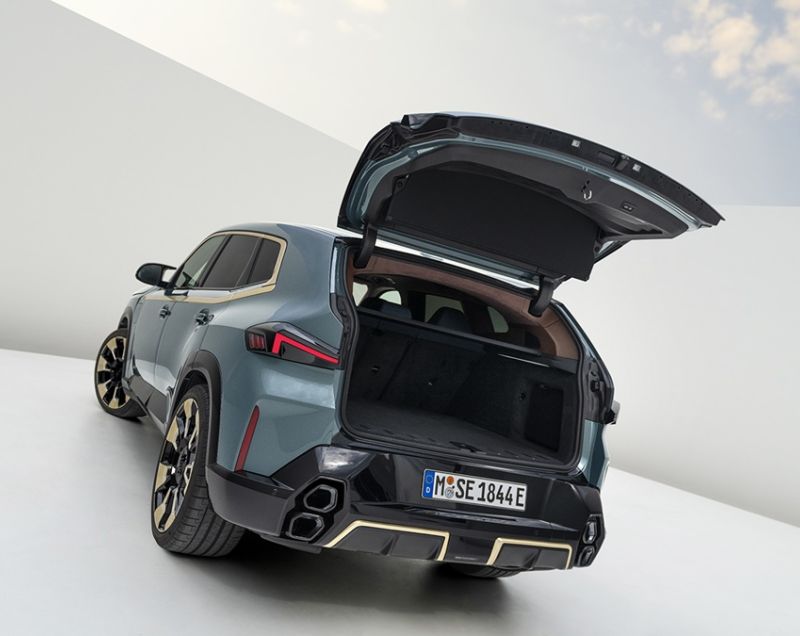 BMW XM 50e phev awd 350kW aut BMW XM 50e phev awd 350kW aut