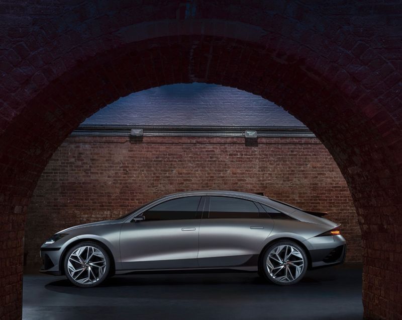 Hyundai IONIQ 6 77.4kWh Connect, Nocturne Grey - INCL WARMTEPOMP