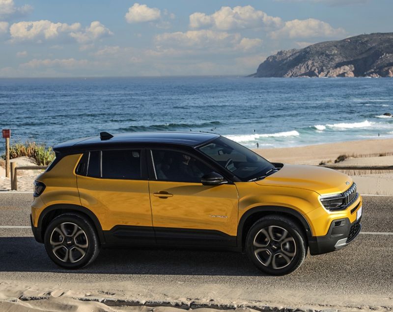 Jeep Avenger 54kWh ev black edition 115kW aut