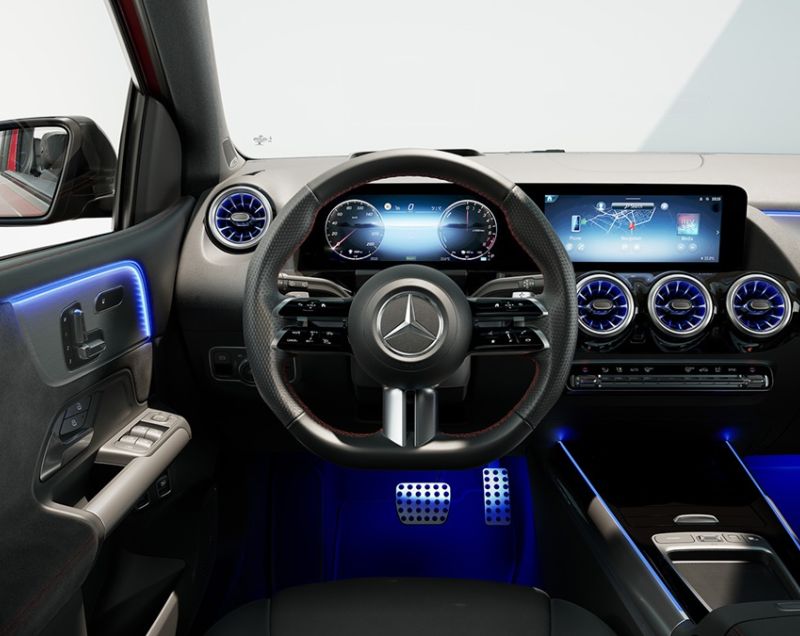 Mercedes-Benz B-klasse 180 mhev business solution amg 110kW 7g-dct aut Mercedes-Benz B-klasse 180 mhev business solution amg 110kW 7g-dct aut