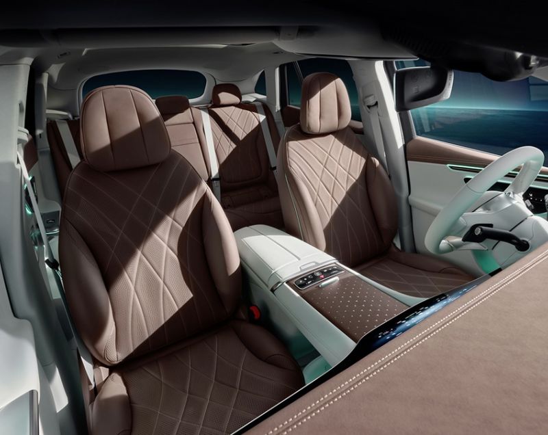 Mercedes-Benz EQE SUV 90.6kWh 350+ Business Line, Velvetbruin + TREKHAAK