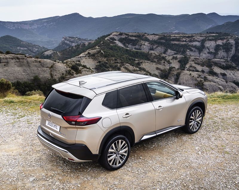Nissan X-trail 1.5 e-4ORCE Tekna, Pearl White + SUN PACK
