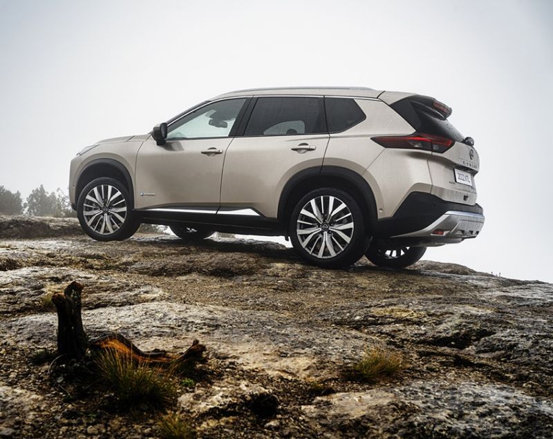 Nissan X-trail 1.5 e-4ORCE Tekna, Pearl White + SUN PACK