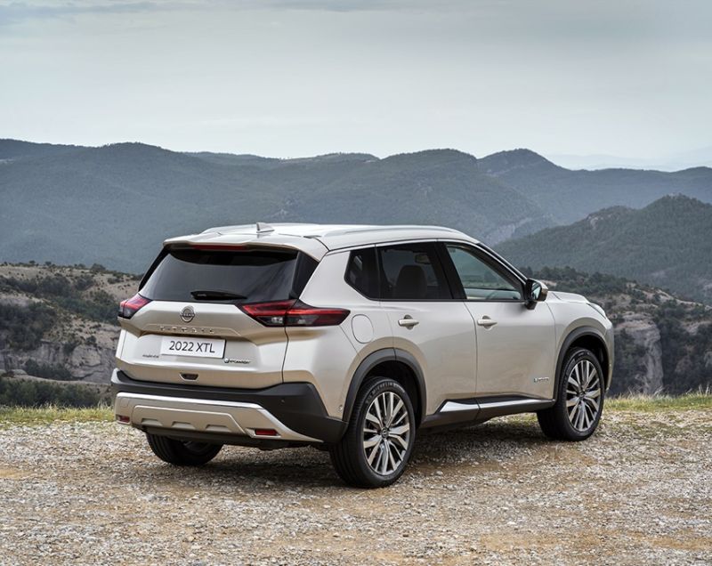 Nissan X-trail 1.5 e-4ORCE Tekna, Ceramic Grey + SUN PACK