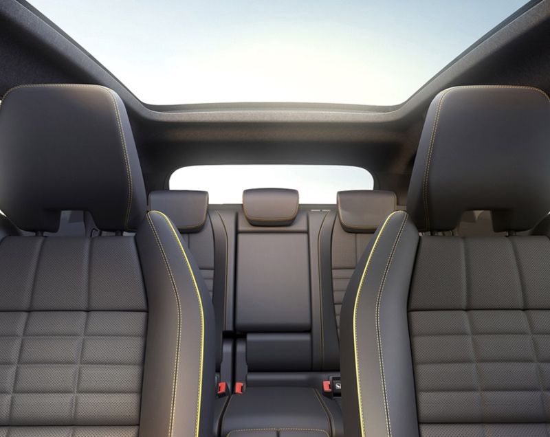 Renault Austral* 1.2 E-Tech hybrid 200 techno esprit Alpine, Noir Etoile + Pack advanced driving assist Renault Austral* 1.2 E-Tech hybrid 200 techno esprit Alpine, Noir Etoile + Pack advanced driving assist