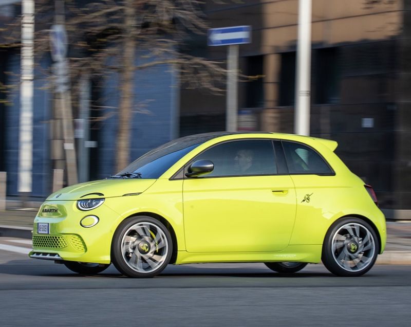 Abarth 500E 42kWh ev urban 114kW aut