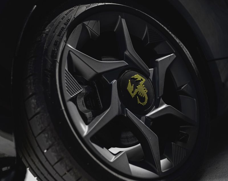 Abarth 500E 42kWh ev urban 114kW aut