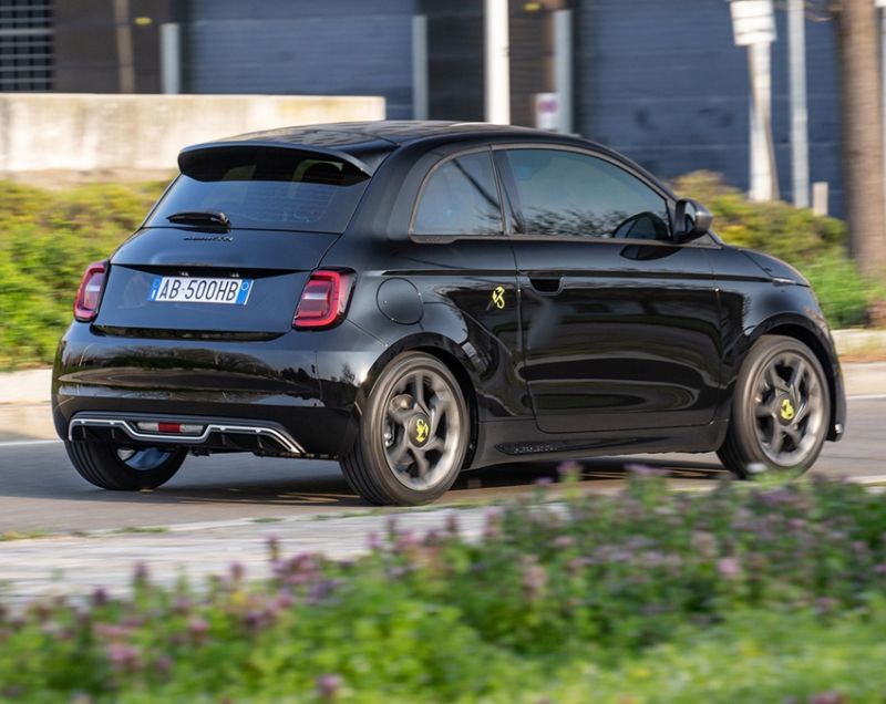 Abarth 500E 42kWh ev urban 114kW aut