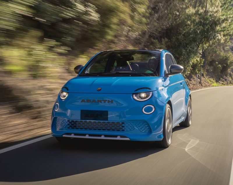 Abarth 500E cabrio 42kWh ev urban 114kW aut