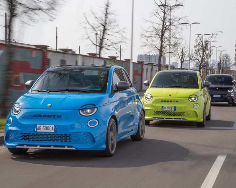 Abarth 500E cabrio 42kWh ev urban 114kW aut