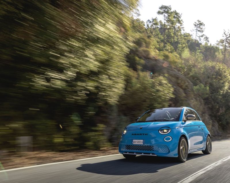 Abarth 500E cabrio 42kWh ev urban 114kW aut