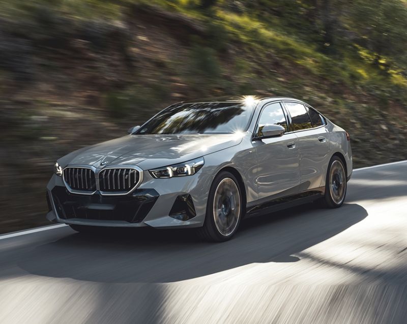 BMW 5-serie 530e Plug-in Hybrid 299 PK automaat - TOT 100 KM ELEKTRISCHE ACTIERADIUS!