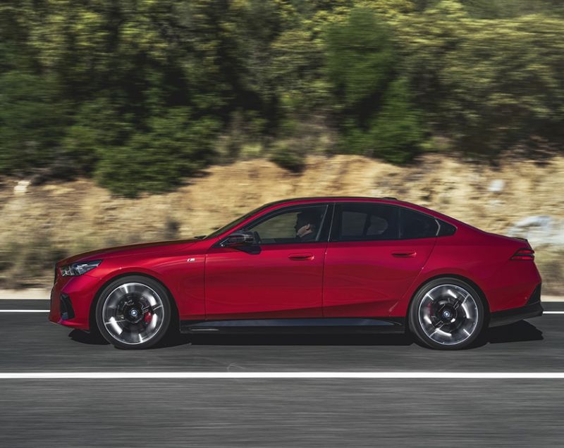 BMW 5-serie 530e Plug-in Hybrid 299 PK automaat - TOT 100 KM ELEKTRISCHE ACTIERADIUS!