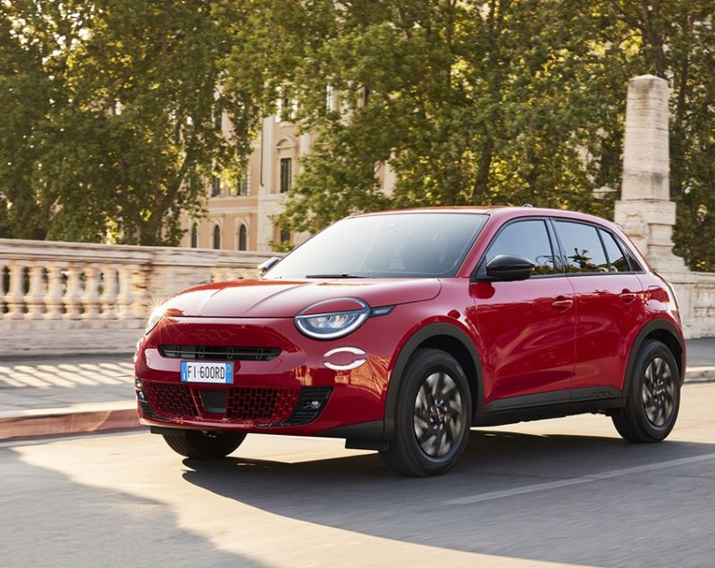 Fiat 600 54kWh RED INCL ADAPTIVE CRUISE CONTROL