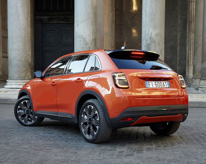 Fiat 600 54kWh Urban, Bianco + PACK STYLE