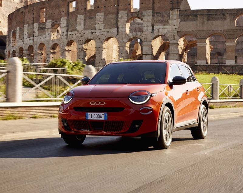 Fiat 600 54kWh Urban, Rosso + PACK STYLE Fiat 600 54kWh Urban, Rosso + PACK STYLE
