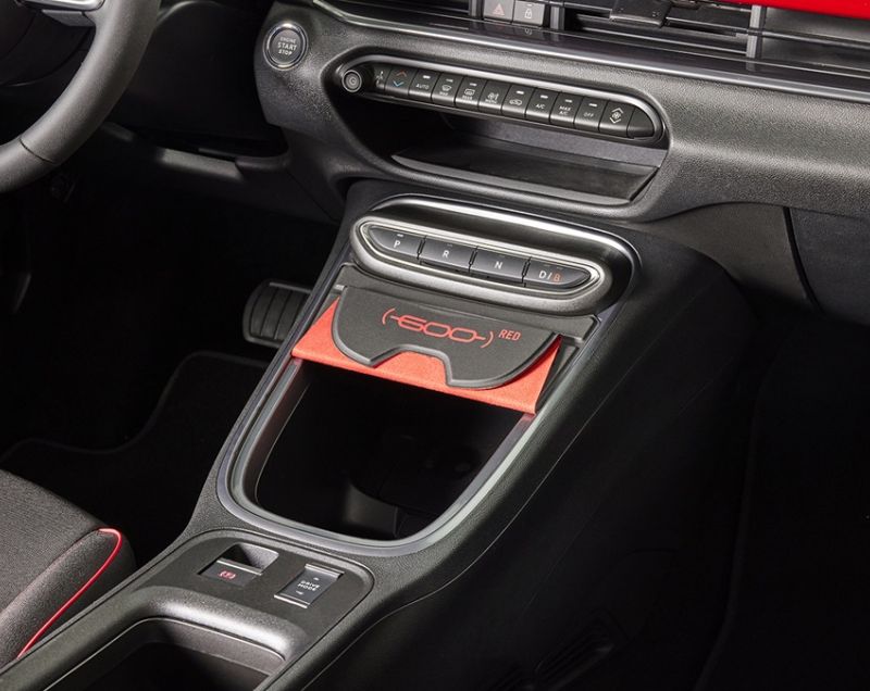 Fiat 600 54kWh ev red 115kW aut Fiat 600 54kWh ev red 115kW aut