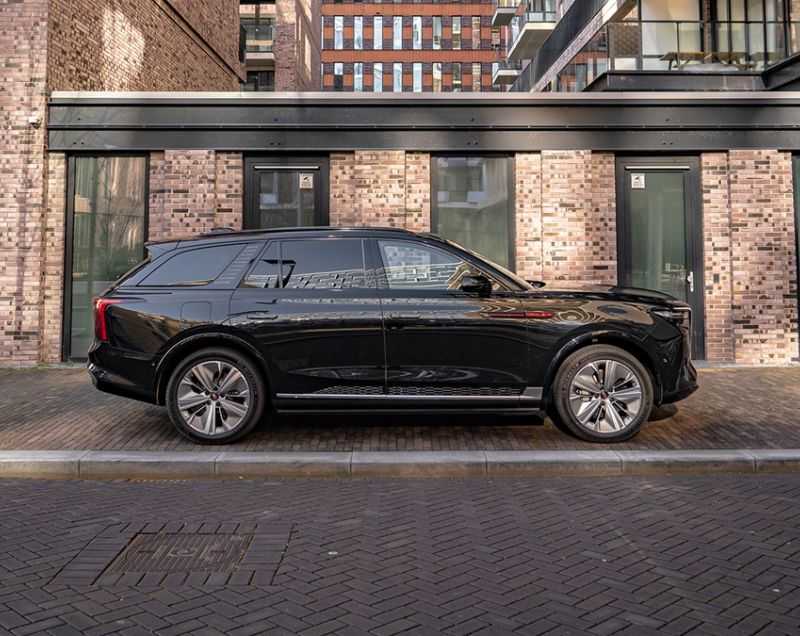 Hongqi E-HS9 99kWh ev president limited 6p 4wd 405kW aut