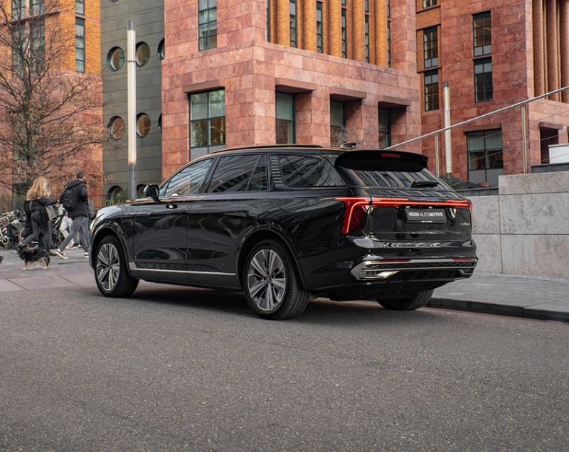 Hongqi E-HS9 120kWh ev president limited 6p 4wd 405kW aut