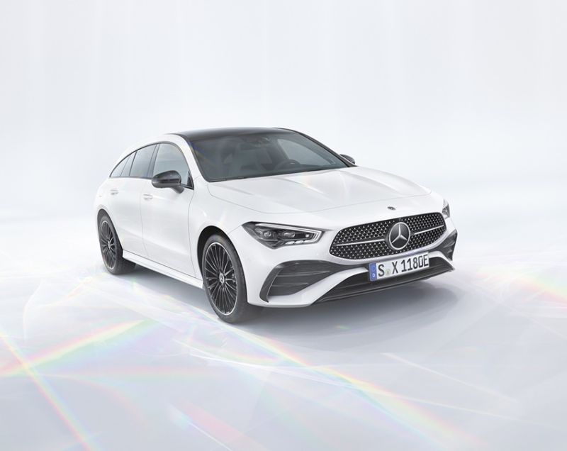 Mercedes-Benz CLA Shooting Brake 250e Business Solution AMG Line Plus, Kosmoszwart + 19 INCH VELGEN
