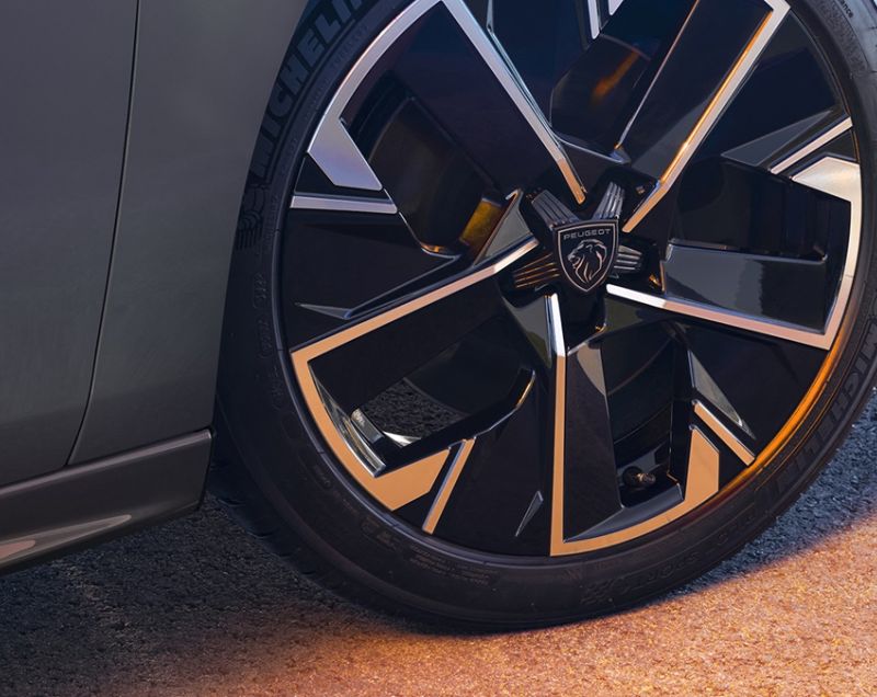 Peugeot 508 1.6 HYbrid 225 Allure