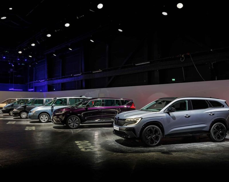 Renault Espace* 1.2 full hybrid E-Tech 200 esprit Alpine 5-zits, Bleu Nocturne Renault Espace* 1.2 full hybrid E-Tech 200 esprit Alpine 5-zits, Bleu Nocturne