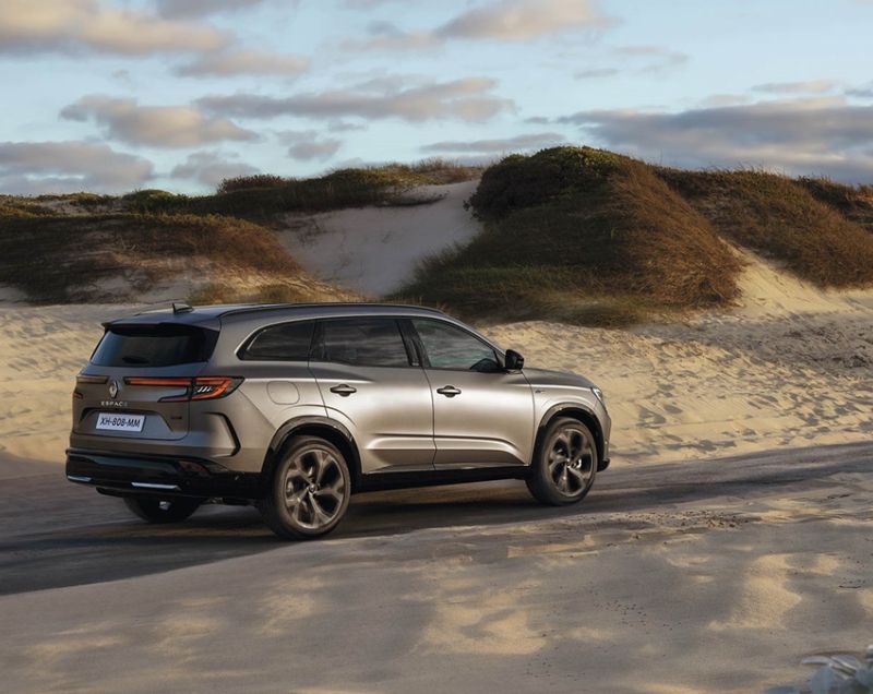 Renault Espace* 1.2 full hybrid E-Tech 200 esprit Alpine 5-zits, Bleu Nocturne Renault Espace* 1.2 full hybrid E-Tech 200 esprit Alpine 5-zits, Bleu Nocturne