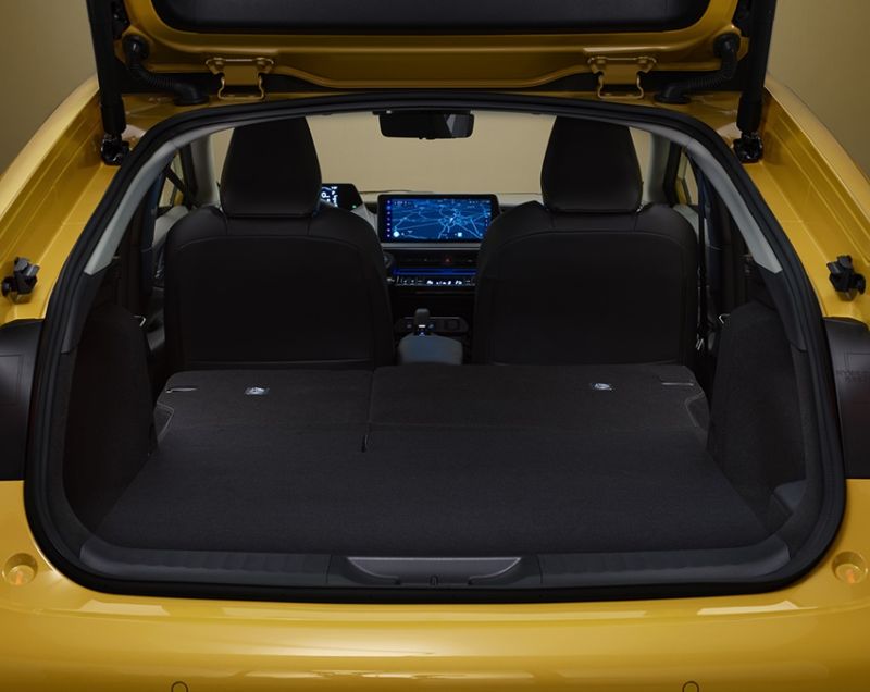Toyota Prius 2.0 phev dynamic 164kW aut