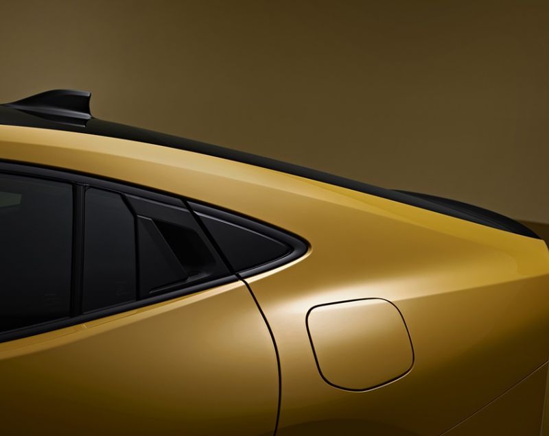 Toyota Prius 2.0 Plug-in Hybrid Solar Edition