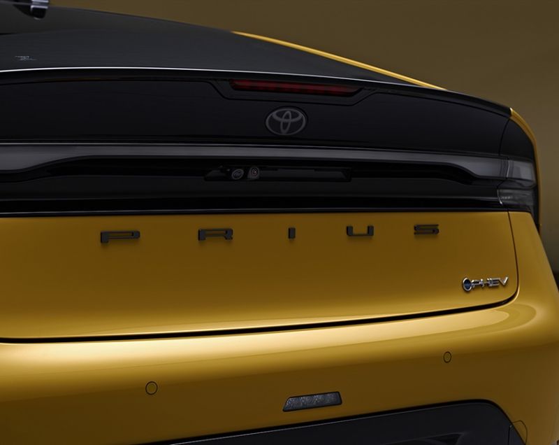 Toyota Prius 2.0 Plug-in Hybrid Dynamic