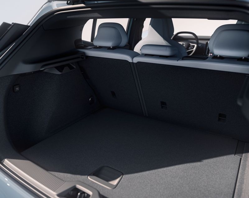 Volvo EX30 69kWh Single Motor Extended Range Plus, Onyx Black + CLIMATE PACK