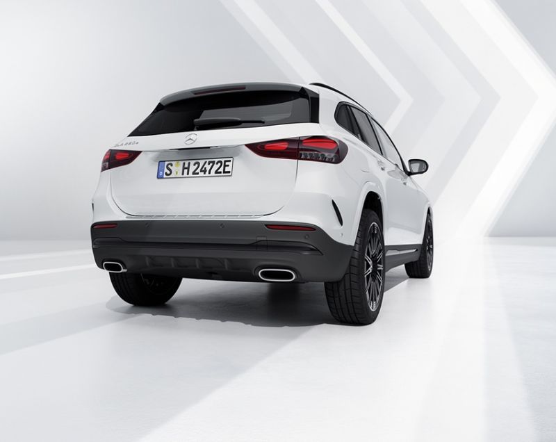 Mercedes-Benz GLA 180 mhev business solution amg 110kW 7g-dct aut Mercedes-Benz GLA 180 mhev business solution amg 110kW 7g-dct aut