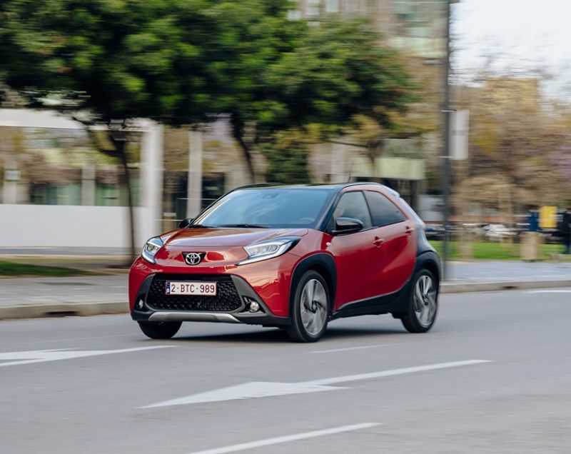 Toyota Aygo X 1.0vvt play 53kW cvt aut