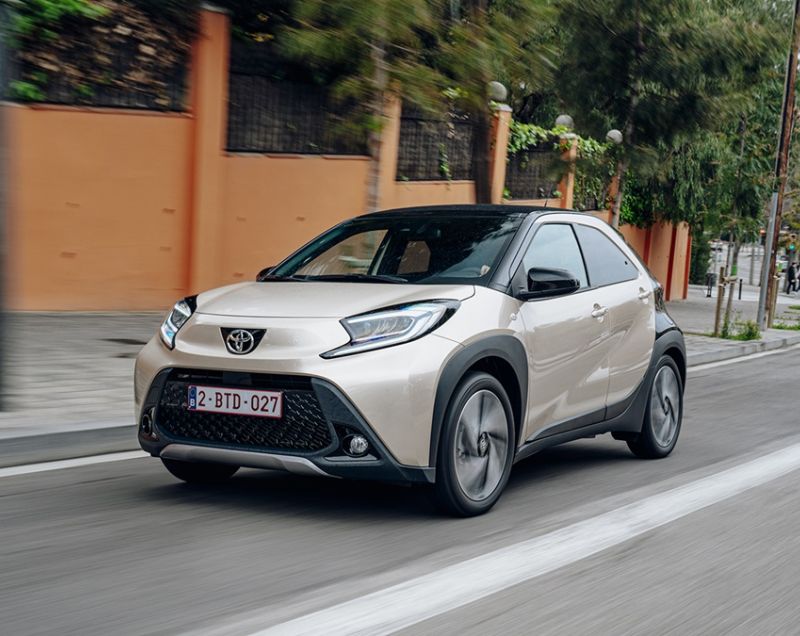 Toyota Aygo X 1.0vvt play 53kW cvt aut