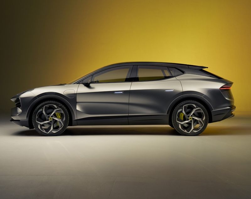 Lotus Eletre 112kWh 4WD, Stellar Zwart + PARKEERPAKKET/INTELLIGENT GLAZEN DAK