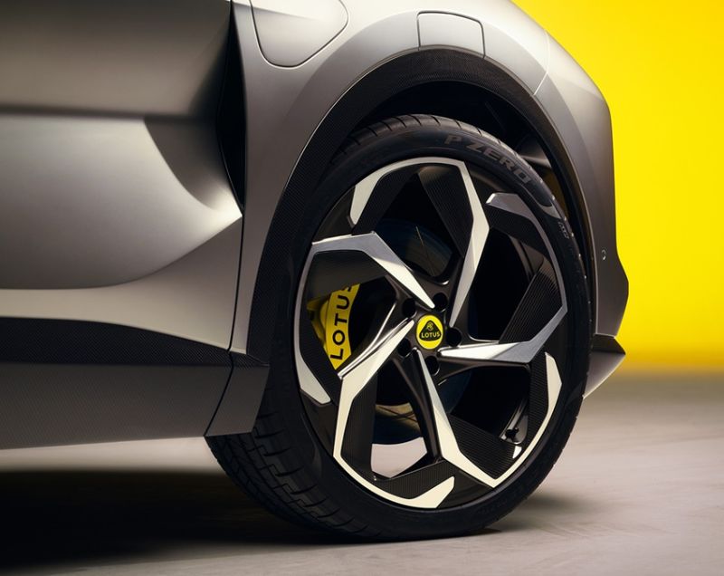 Lotus Eletre 112kWh 4WD, Stellar Zwart + PARKEERPAKKET/INTELLIGENT GLAZEN DAK