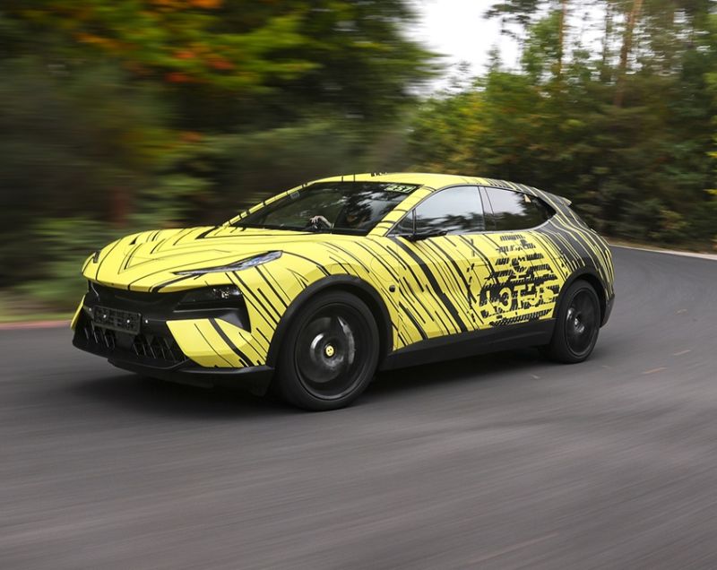 Lotus Eletre 112kWh ev s awd 450kW aut
