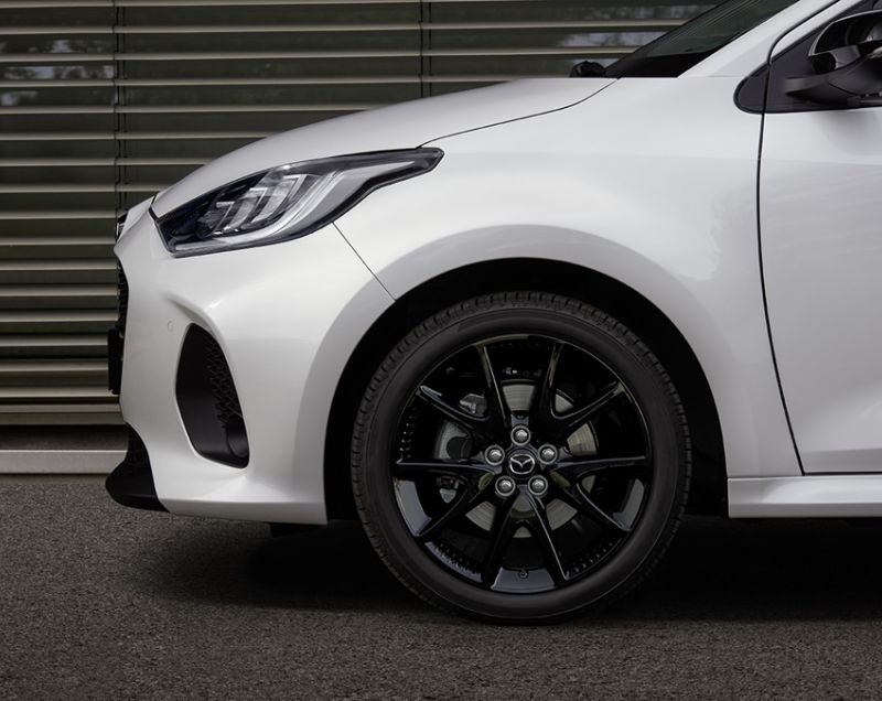 Mazda 2 Hybrid 1.5 hev centre-line 85kW aut Mazda 2 Hybrid 1.5 hev centre-line 85kW aut