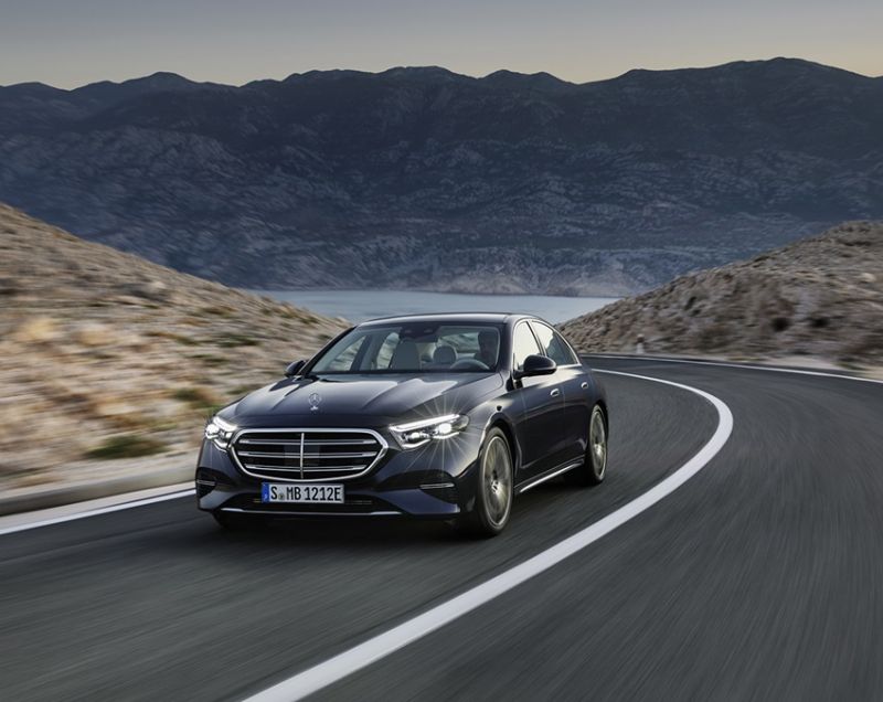 Mercedes-Benz E-klasse 300e phev sport edition 230kW 9g-tronic aut