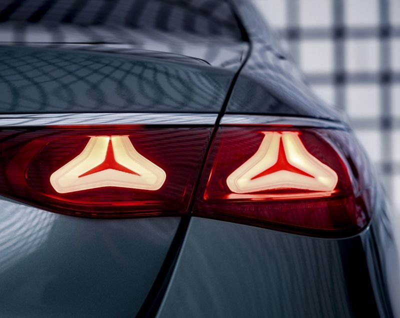 Mercedes-Benz E-klasse 400e Plug-in Hybrid 4Matic Exclusive Line 9G-Tronic Mercedes-Benz E-klasse 400e Plug-in Hybrid 4Matic Exclusive Line 9G-Tronic