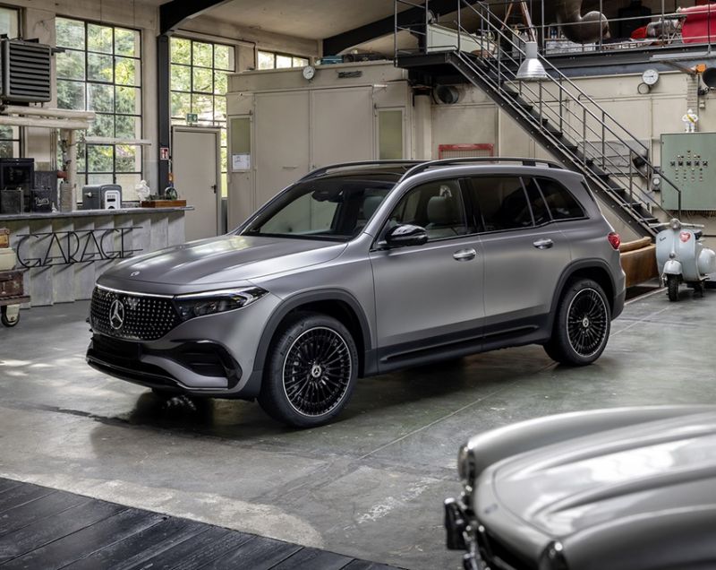 Mercedes-Benz EQB 70.5kWh 250+ Business Solution AMG, Berggrijs + DERDE ZITRIJ